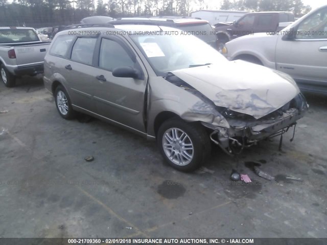 1FAHP36N45W154126 - 2005 FORD FOCUS ZXW GOLD photo 1