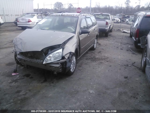 1FAHP36N45W154126 - 2005 FORD FOCUS ZXW GOLD photo 2