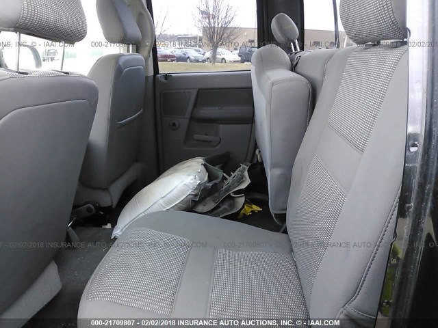 3D7KS28C56G130752 - 2006 DODGE RAM 2500 ST/SLT/LARAMIE შავი ფოტო 8