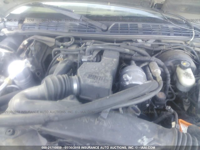 1GTCS195918173191 - 2001 GMC SONOMA GOLD photo 10