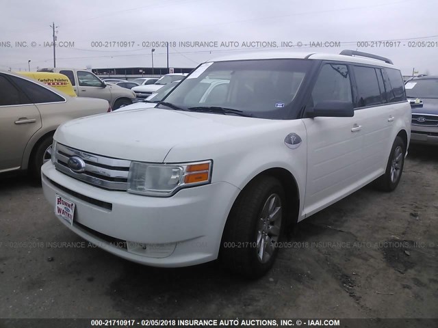 2FMDK51C79BA20514 - 2009 FORD FLEX SE WHITE photo 2