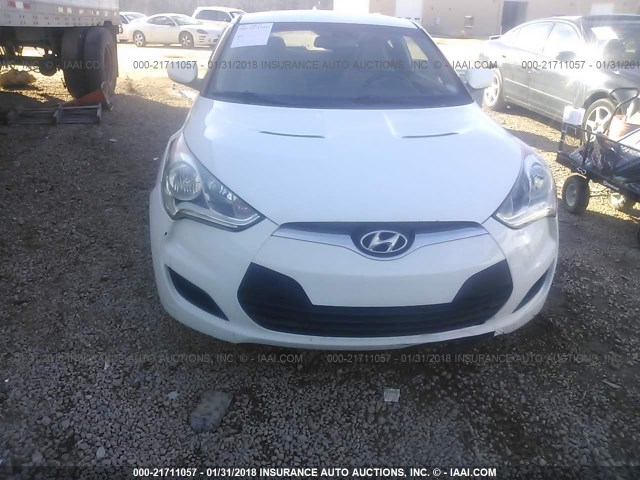 KMHTC6AD5EU207794 - 2014 HYUNDAI VELOSTER WHITE photo 6