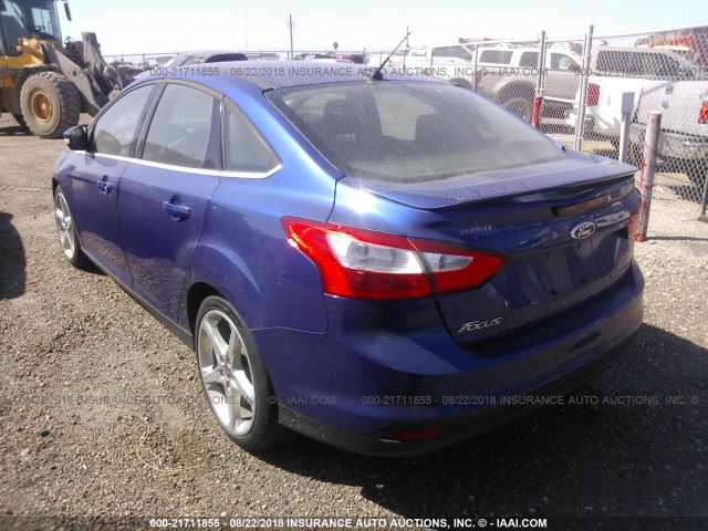 1FAHP3J27CL300918 - 2012 FORD FOCUS TITANIUM BLUE photo 3