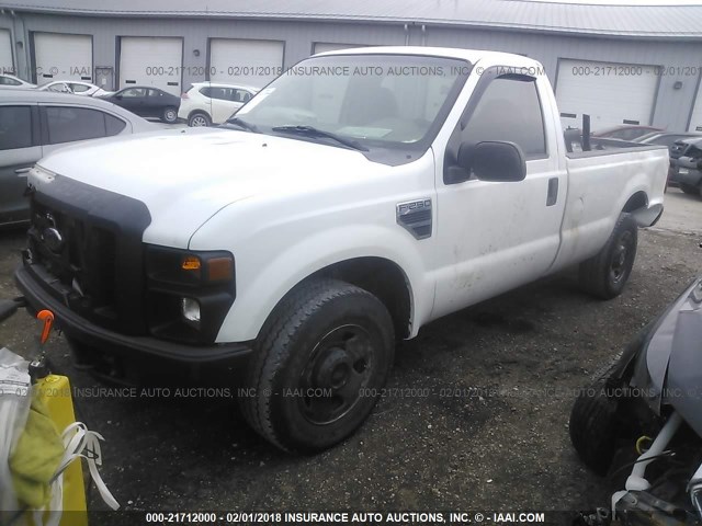 1FTNF20518EE19288 - 2008 FORD F250 SUPER DUTY WHITE photo 2