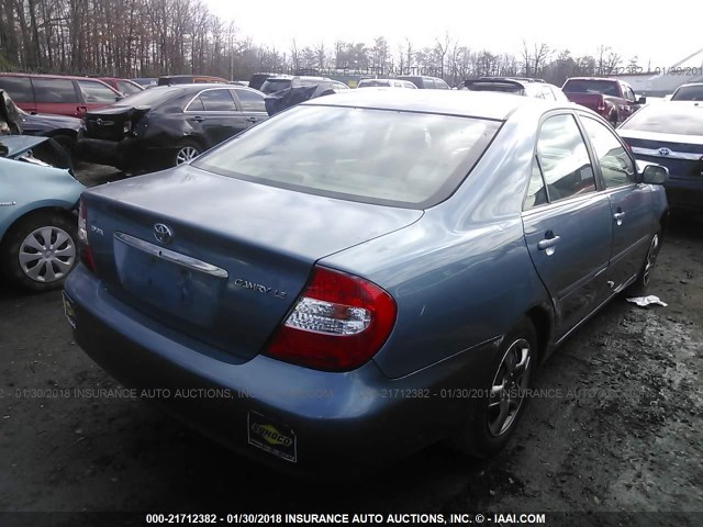 4T1BE32K83U696027 - 2003 TOYOTA CAMRY LE/XLE/SE ლურჯი ფოტო 4