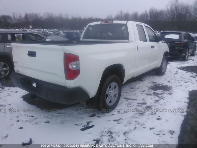 5TFUM5F19HX071350 - 2017 TOYOTA TUNDRA DOUBLE CAB SR/SR5 WHITE photo 4