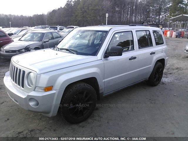 1J4FT28B39D154494 - 2009 JEEP PATRIOT SPORT SILVER photo 2