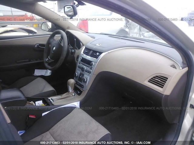 1G1ZB5E0XCF335008 - 2012 CHEVROLET MALIBU LS 金色 照片 5