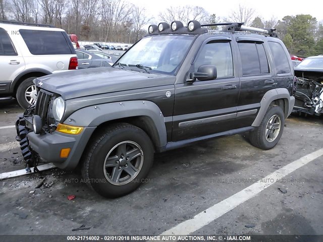 1J4GL38K86W192474 - 2006 JEEP LIBERTY RENEGADE GRAY photo 2