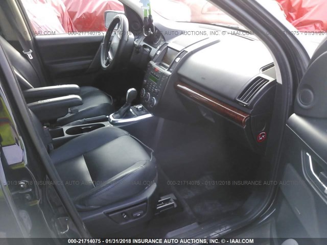 SALFS24N88H024977 - 2008 LAND ROVER LR2 SE TECHNOLOGY BLACK photo 5