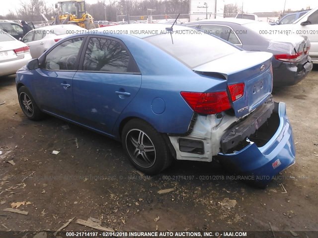 KNAFT4A28D5692393 - 2013 KIA FORTE LX BLUE photo 3