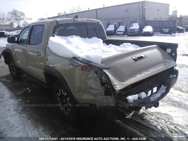 3TMCZ5AN0HM080208 - 2017 TOYOTA TACOMA DBL CAB/SR/TRDSPT/OR/PRO ოქროსფერი ფოტო 3