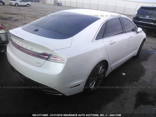 3LN6L2LU6DR815008 - 2013 LINCOLN MKZ HYBRID WHITE photo 4