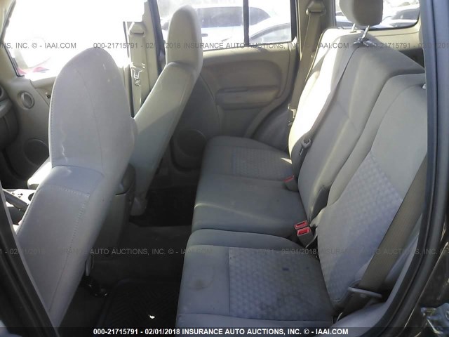 1J4GL48K65W587774 - 2005 JEEP LIBERTY SPORT Qara foto 8