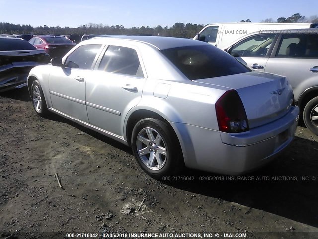 2C3KA53G07H883409 - 2007 CHRYSLER 300 TOURING SILVER photo 3