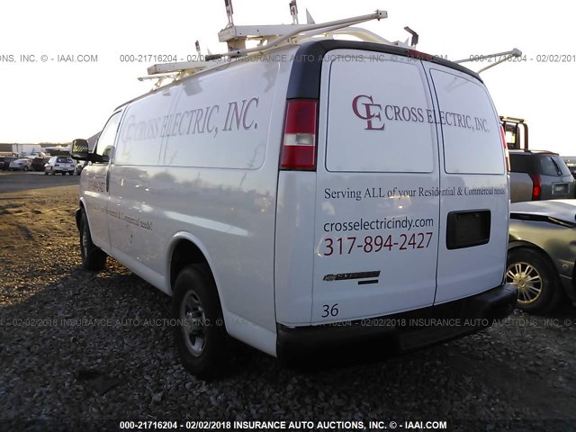 1GCWGFBA0D1178523 - 2013 CHEVROLET EXPRESS G2500  WHITE photo 3