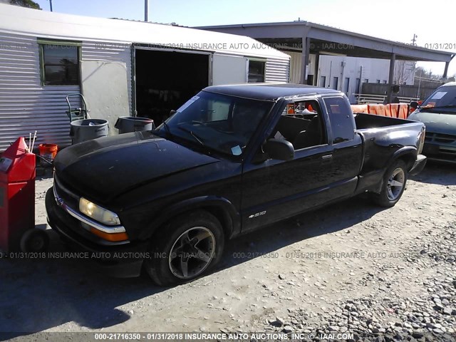 1GCCS19W518124501 - 2001 CHEVROLET S TRUCK S10 BLACK photo 2