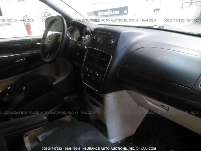 2C4RDGBG1ER130817 - 2014 DODGE GRAND CARAVAN SE BLUE photo 5