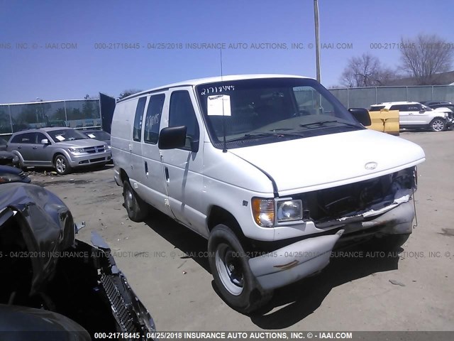 1FTNE24L02HB64456 - 2002 FORD ECONOLINE E250 VAN WHITE photo 1