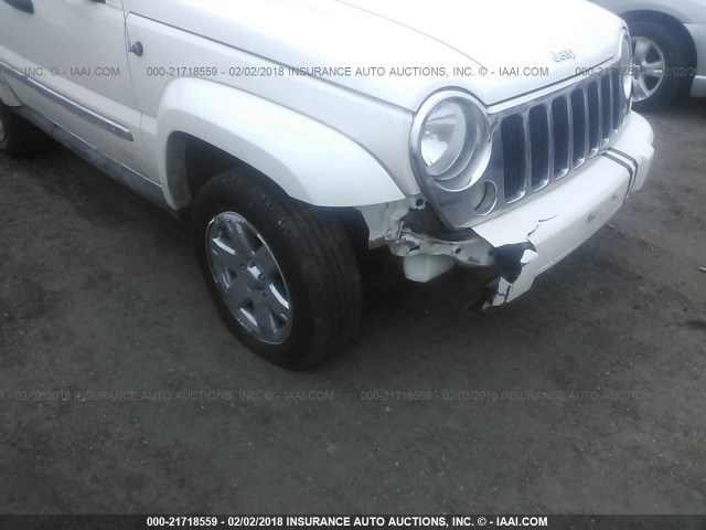 1J8GL58K05W570831 - 2005 JEEP LIBERTY LIMITED WHITE photo 6