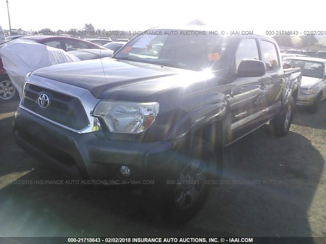 5TFJU4GNXCX017806 - 2012 TOYOTA TACOMA DOUBLE CAB PRERUNNER GRAY photo 2