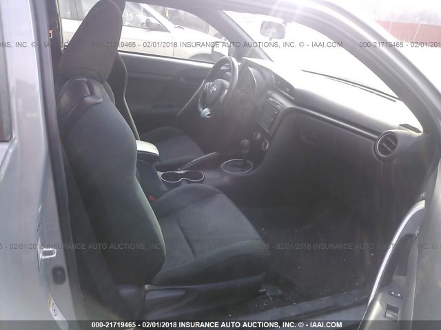 JTKJF5C76B3017288 - 2011 TOYOTA SCION TC 灰色 照片 5
