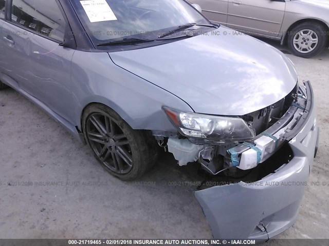 JTKJF5C76B3017288 - 2011 TOYOTA SCION TC 灰色 照片 6