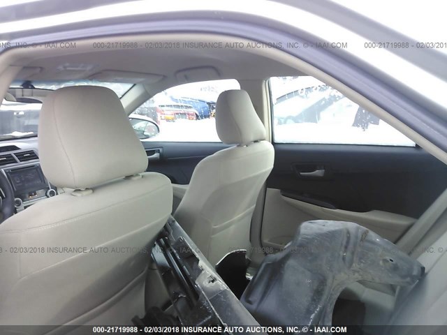 4T4BF1FK8ER402260 - 2014 TOYOTA CAMRY L/SE/LE/XLE Gümüş foto 8