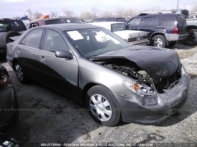 4T1BE32KX3U698569 - 2003 TOYOTA CAMRY LE/XLE/SE GRAY photo 1