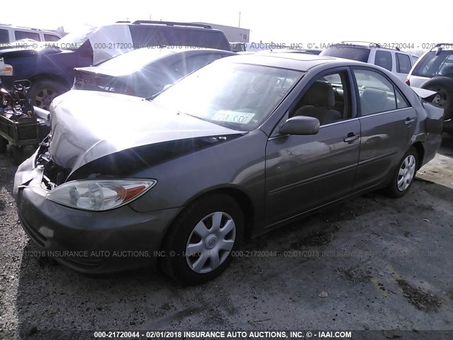 4T1BE32KX3U698569 - 2003 TOYOTA CAMRY LE/XLE/SE GRAY photo 2