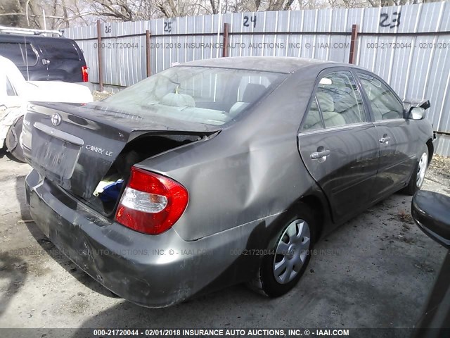 4T1BE32KX3U698569 - 2003 TOYOTA CAMRY LE/XLE/SE GRAY photo 4