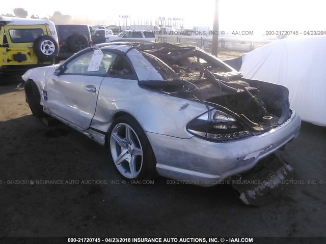 WDBSK71F89F143494 - 2009 MERCEDES-BENZ SL 550 SILVER photo 3