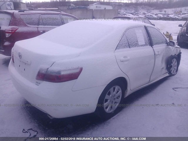 4T1BK46K47U535107 - 2007 TOYOTA CAMRY NEW GENERAT LE/XLE/SE WHITE photo 4
