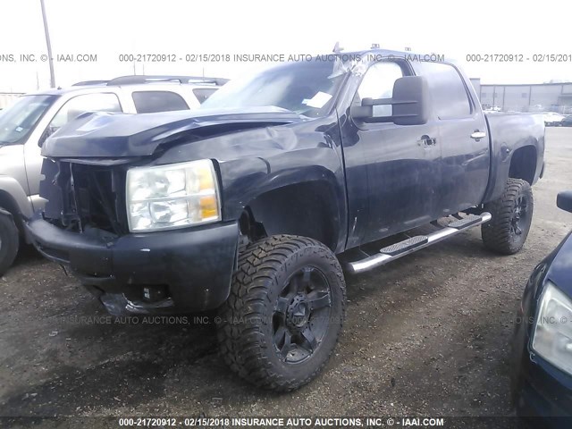 3GCPCSE03DG126896 - 2013 CHEVROLET SILVERADO C1500 LT Schwarz Foto 2