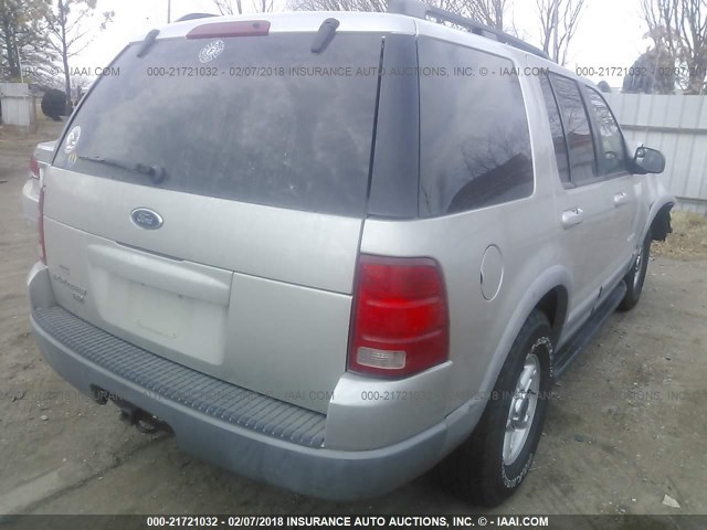 1FMZU73E82UC86568 - 2002 FORD EXPLORER XLT SILVER photo 4