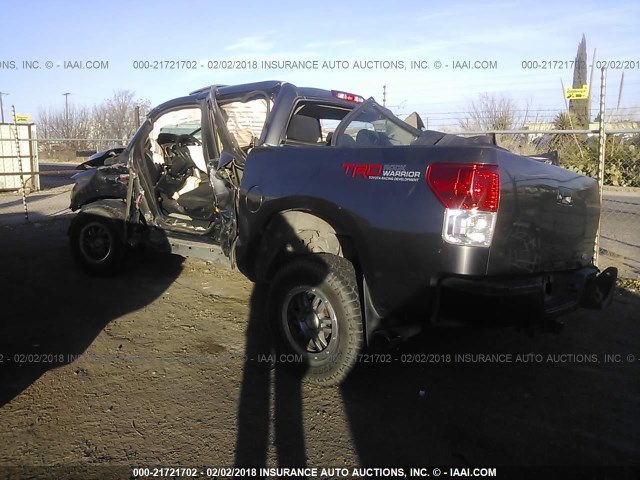 5TFDW5F19DX283623 - 2013 TOYOTA TUNDRA CREWMAX SR5 GRAY photo 3