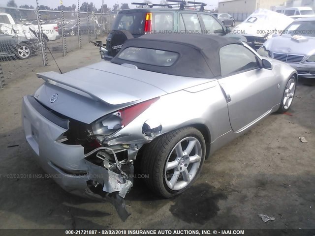 JN1AZ36AX4T012885 - 2004 NISSAN 350Z ROADSTER GRAY photo 4