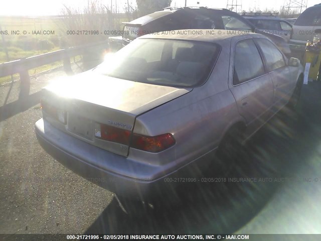 JT2BF22K510294992 - 2001 TOYOTA CAMRY CE/LE/XLE 银色 照片 4