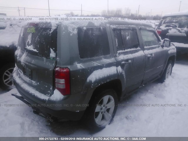 1J4NF1GB7BD251072 - 2011 JEEP PATRIOT SPORT GRAY photo 4