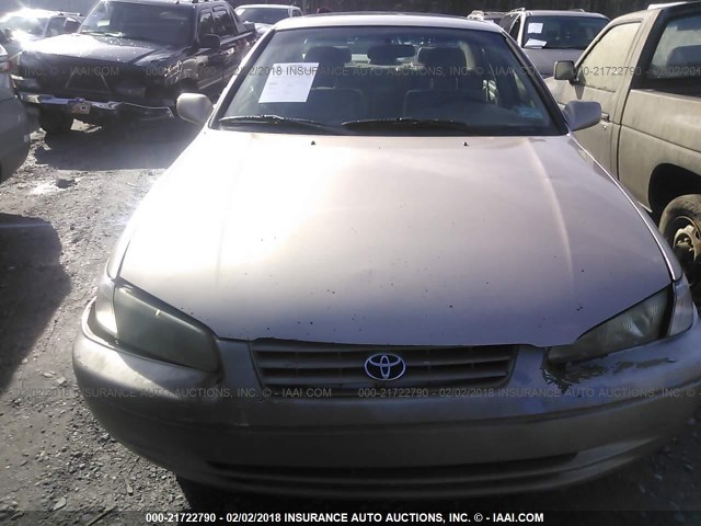 4T1BF28K0XU933338 - 1999 TOYOTA CAMRY LE/XLE GOLD photo 6