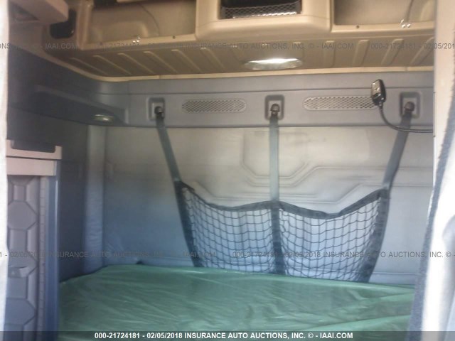 3AKJGLDV3DSFD8425 - 2013 FREIGHTLINER CASCADIA 125  MAROON photo 7