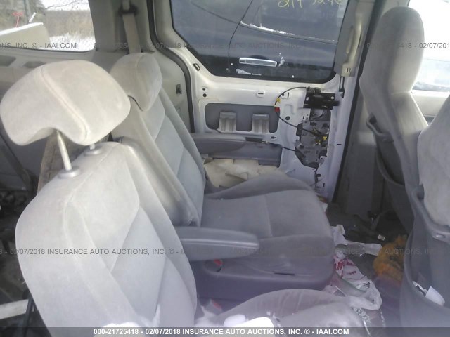 2FMZA57614BA53544 - 2004 FORD FREESTAR SES WHITE photo 8