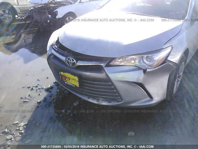 4T4BF1FK6FR474995 - 2015 TOYOTA CAMRY LE/XLE/SE/XSE SILVER photo 6