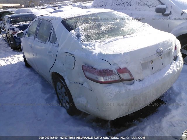 4T1BF3EK6BU618787 - 2011 TOYOTA CAMRY SE/LE/XLE WHITE photo 3
