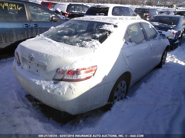 4T1BF3EK6BU618787 - 2011 TOYOTA CAMRY SE/LE/XLE WHITE photo 4