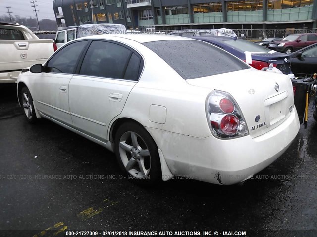 1N4BL11D95C201494 - 2005 NISSAN ALTIMA SE/SL/SE-R WHITE photo 3