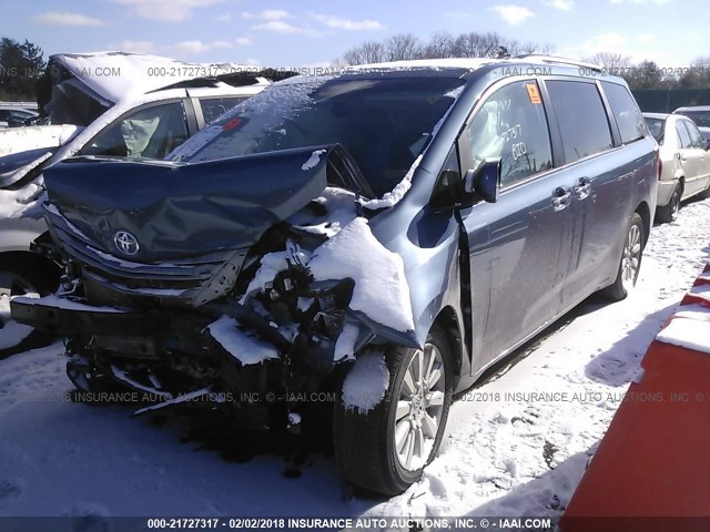 5TDDZ3DC5HS174474 - 2017 TOYOTA SIENNA XLE/LIMITED Dark Blue photo 2