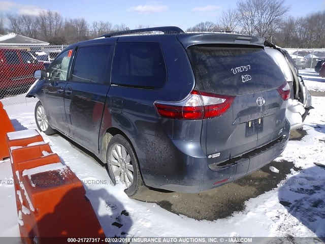 5TDDZ3DC5HS174474 - 2017 TOYOTA SIENNA XLE/LIMITED Dark Blue photo 3