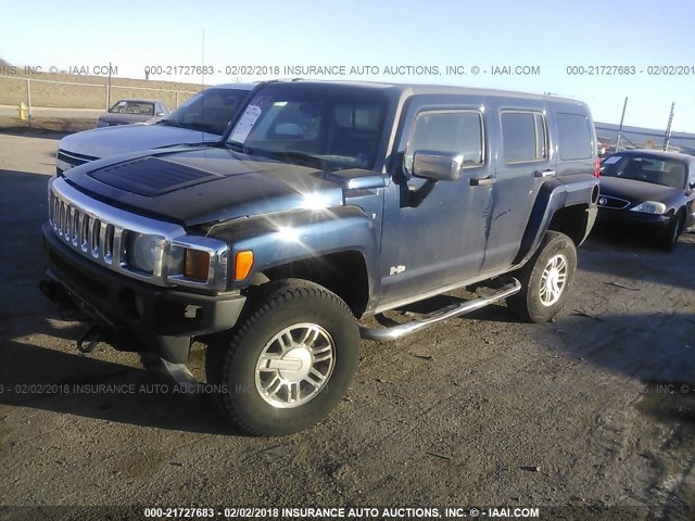 5GTDN13E278148039 - 2007 HUMMER H3 BLUE photo 2