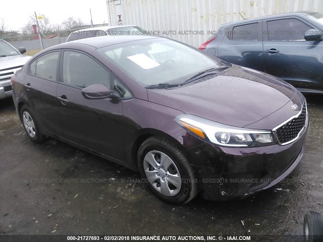 3KPFK4A78JE183471 - 2018 KIA FORTE LX MAROON photo 1